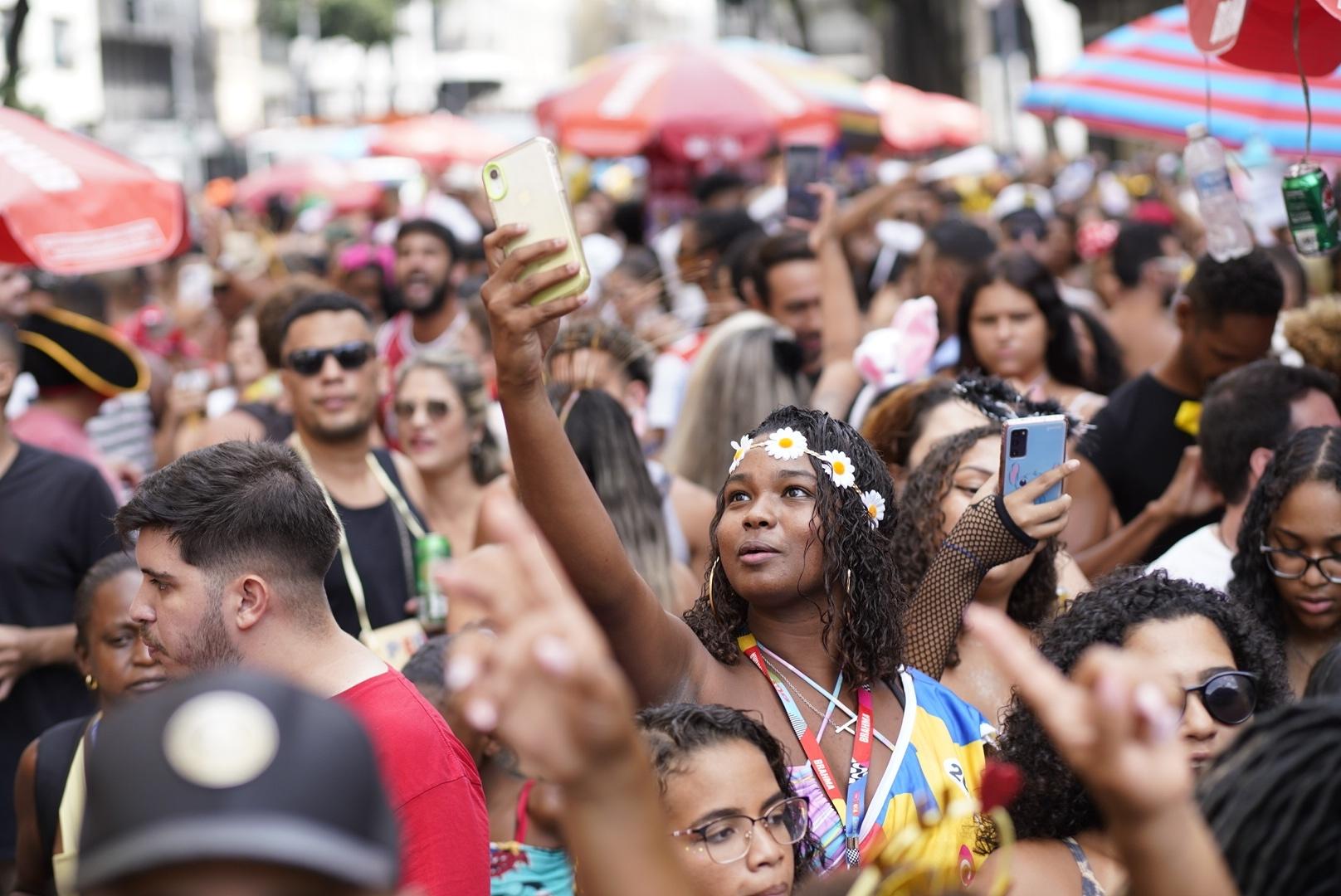 Megabloco Chora Me Liga enche as ruas do Centro - Ricardo Borges / UOL