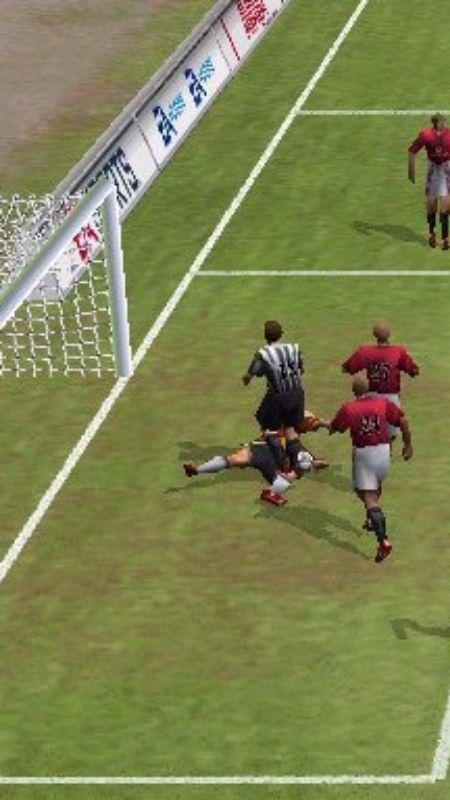 FIFA 2009 Java Game - Download for free on PHONEKY