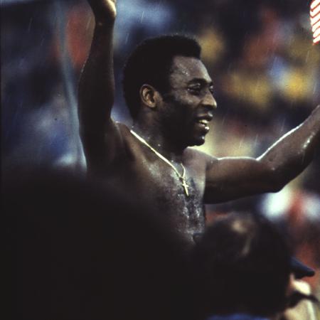 Pelé, único jogador três vezes campeão do mundo, morreu aos 82 anos - Hulton Archive/Getty Images