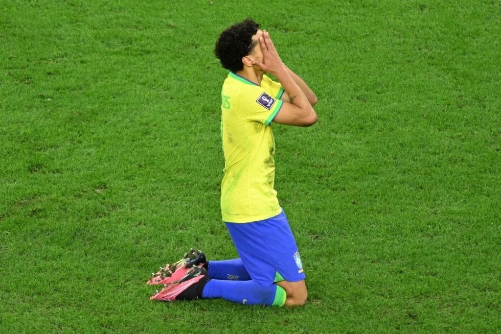Marquinhos lamenta pênalti perdido contra a Croácia na Copa do Mundo - INA FASSBENDER / AFP