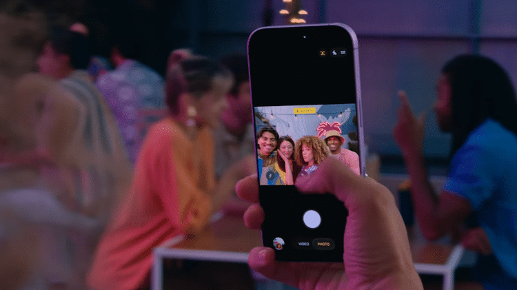 Câmera Center Stage permite tirar selfies na horizontal sem virar o celular