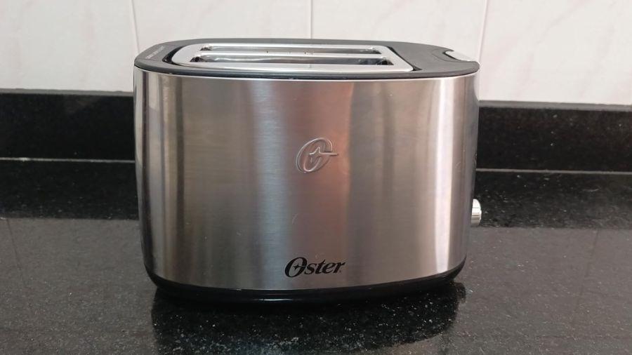 Torradeira Simple Life, da Oster (110V)