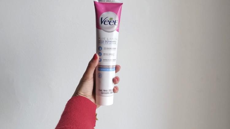 Creme depilatório deve ser testado em parte do corpo antes de aplicação Creme depilatório deve ser testado em parte do corpo antes de aplicação