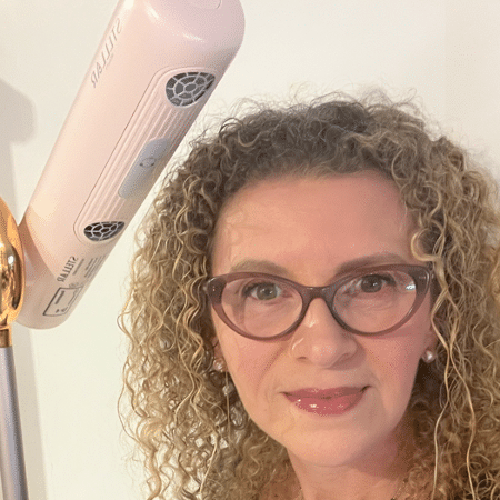 Secador Mãos Livres funciona para cabelos cacheados Secador Mãos Livres funciona para cabelos cacheados