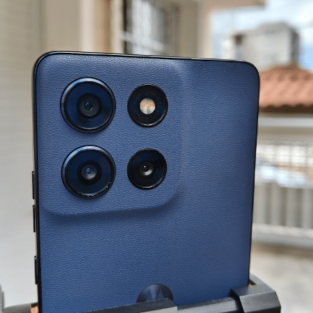 Modelo possui câmera Sony LYTIA 600