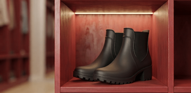 Bota da Colcci tem até 31% de desconto e é perfeita para dias de chuva
