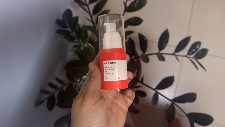 Watermelon Glow Serum é formulado com extrato de melancia, niacinamida e ácido hialurônico