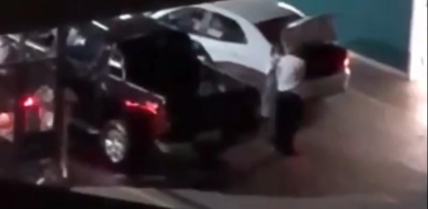 Vacina Covid: Vídeo mostra vacinação em garagem de ônibus em BH
