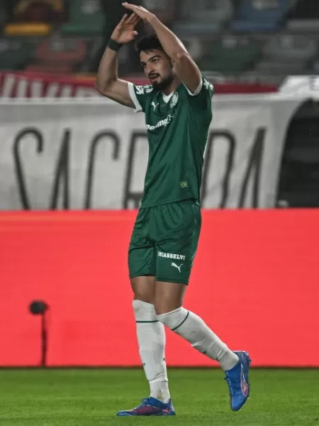 ERNESTO BENAVIDES / AFP