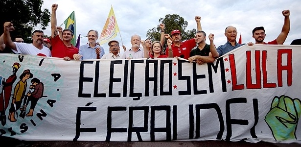 Em Porto Alegre, manifestantes marcham em defesa de Lula