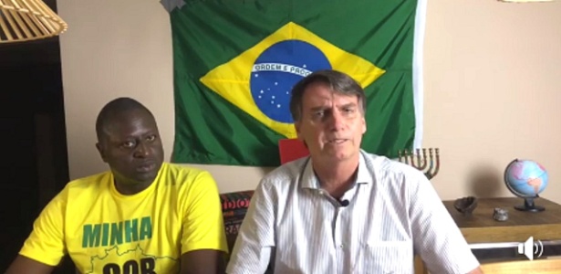 Hélio Lopes (PSL-RJ), conhecido como Hélio Negão, e Bolsonaro fazem live no Facebook