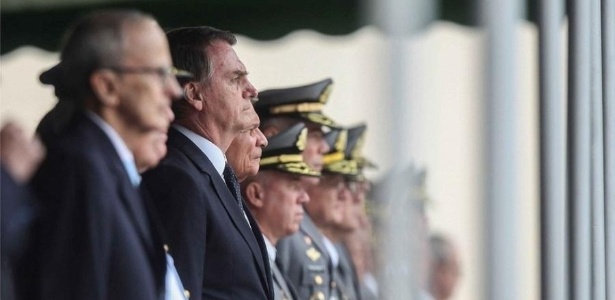 Dois anos de governo | Bolsonaro multiplica por 10 número de militares no comando de estatais