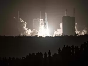 Chang'e-5 - 24.nov.20/via AFP Chang'e-5 - 24.nov.20/via AFP