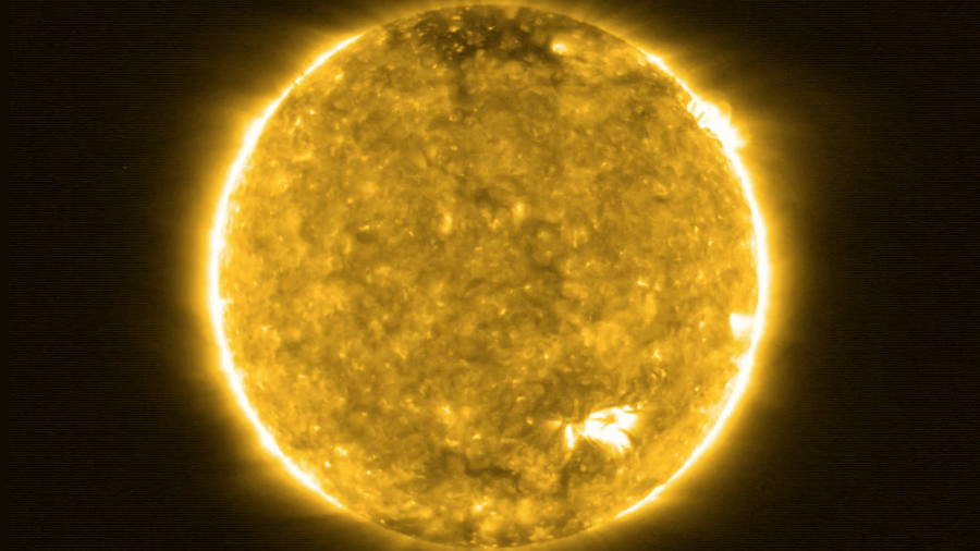 Imagem revela a atmosfera superior do Sol, a coroa, com uma temperatura de cerca de 1 milhão de graus Celsius - Solar Orbiter/EUI Team (ESA e Nasa)