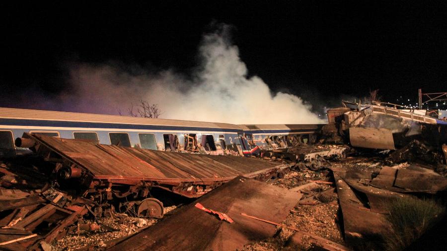 A colisão de trens foi perto da cidade de Larissa, na Grécia - Kostas Mantziaris/Reuters