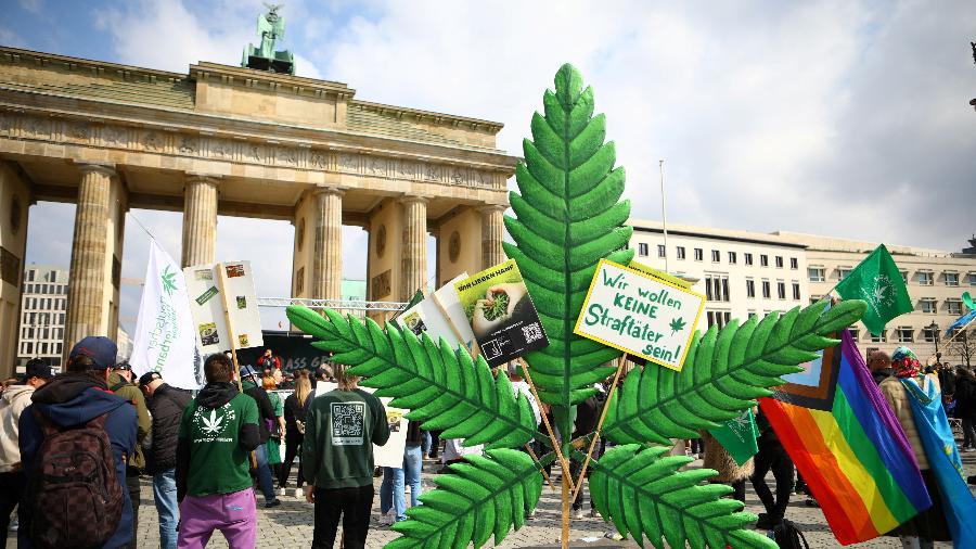 Manifestação a favor da descriminalização da maconha em Berlim, na Alemanha