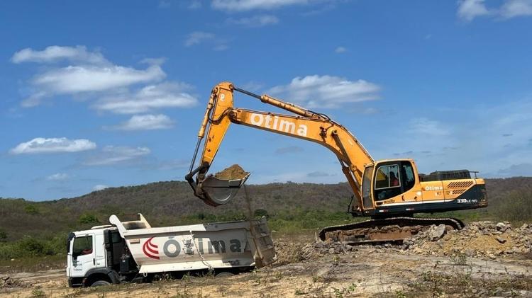 Obra da barragem Nova Algodões, em Cocal Obra da barragem Nova Algodões, em Cocal