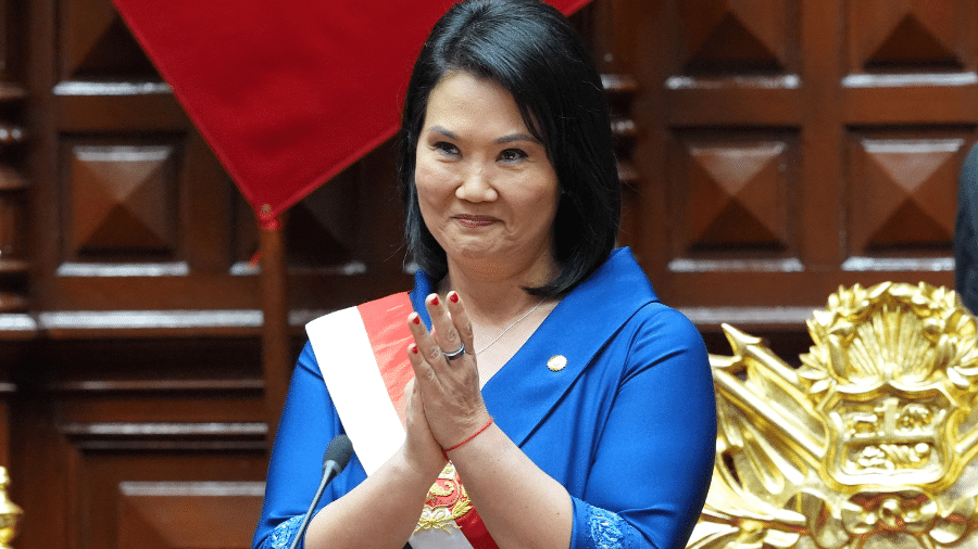 28.jul.26 - A presidente do Peru, Keiko Fujimori, após prestar juramento no Congresso em Lima