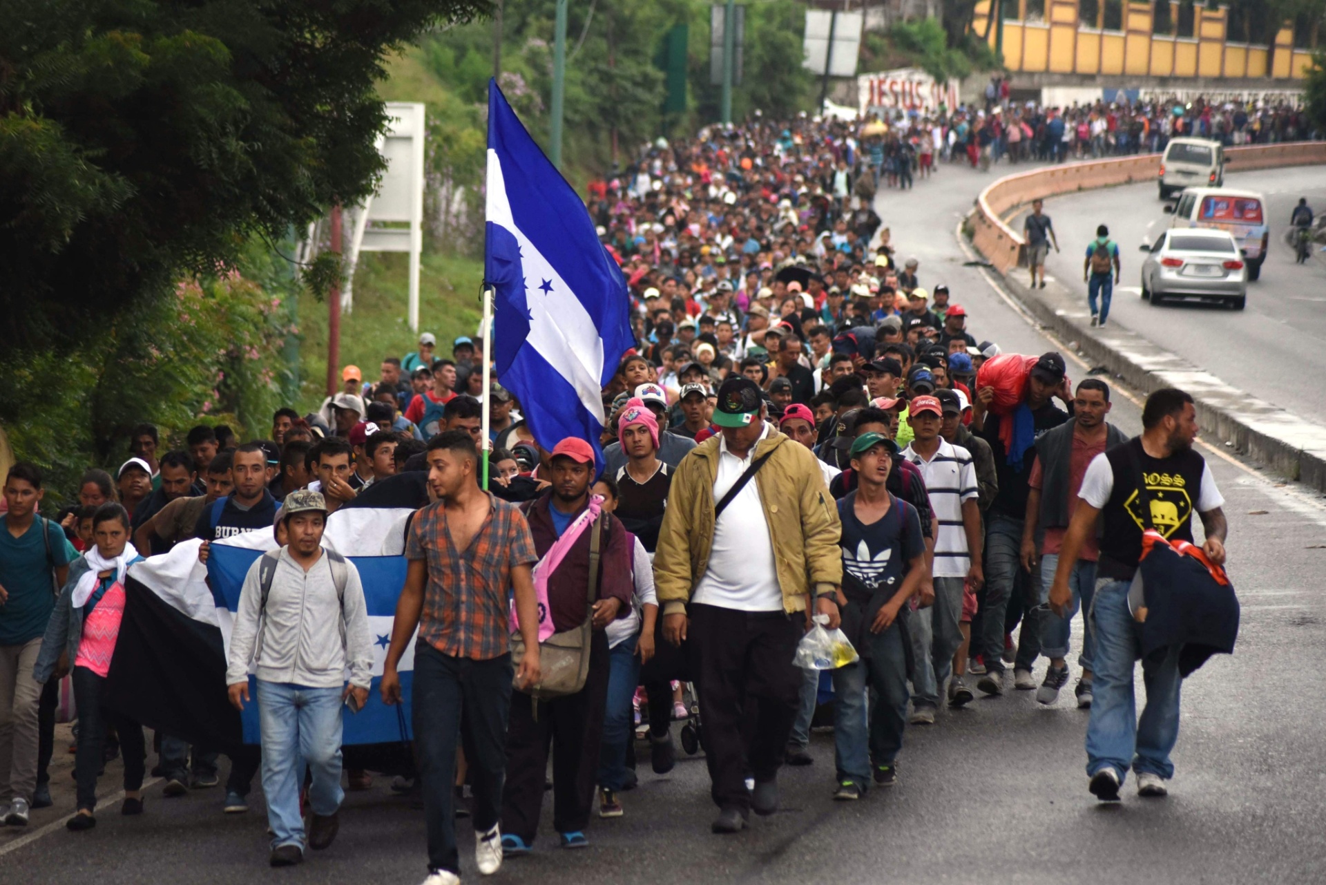 Fotos Caravana De Migrantes Tenta Chegar Aos Eua Uol Not Cias