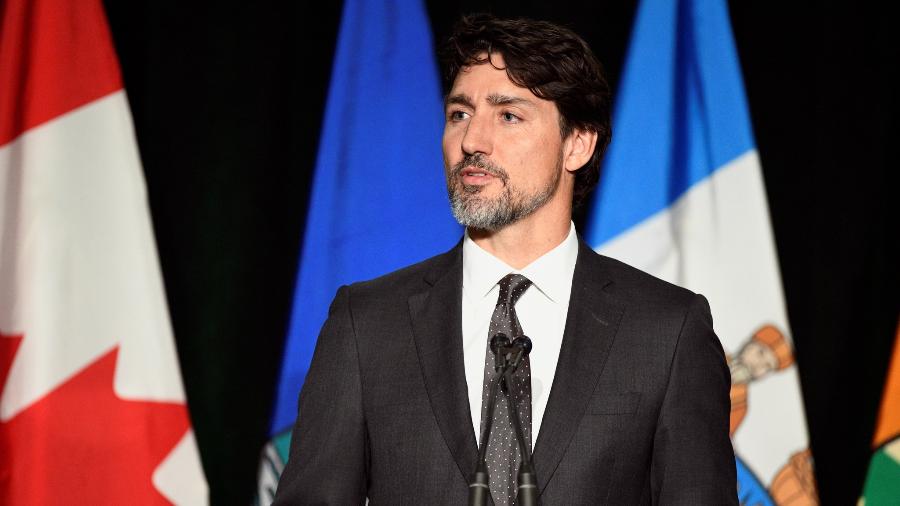 12.jan.2020 - O primeiro-ministro canadense Justin Trudeau participa de homenagem às vítimas de queda de avião no Irã na Universidade de Alberta, no Canadá  - Candace Elliott/Reuters