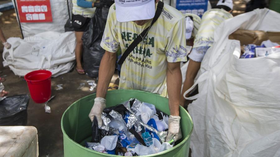 Decisão pela elevação das alíquotas tem como "objetivo fortalecer a cadeia nacional de reciclagem de resíduos sólidos e minimizar impactos nocivos desses materiais ao meio ambiente"