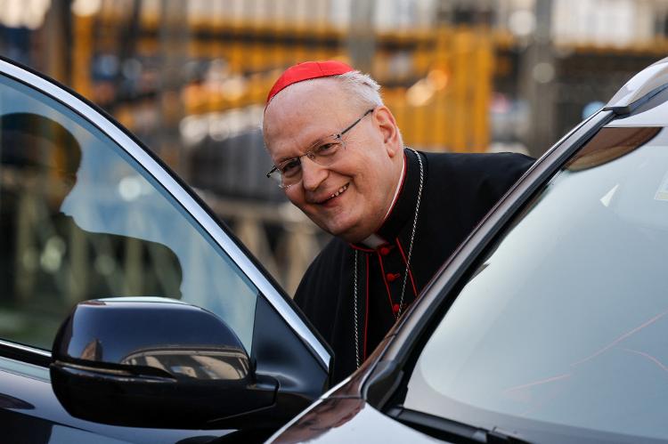 Cardeal Péter Erdő Cardeal Péter Erdő