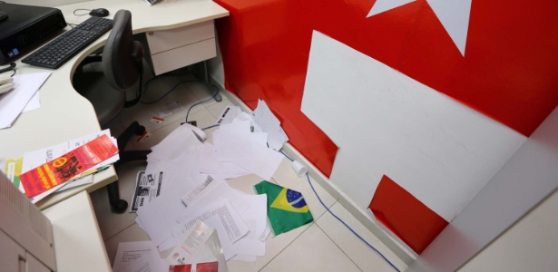 O Diretório Municipal do PT informou que teve sua sede no centro de São Paulo invadida na madrugada desta segunda-feira (17) - Marcos Bezerra/Futura Press/Estadão Conteúdo