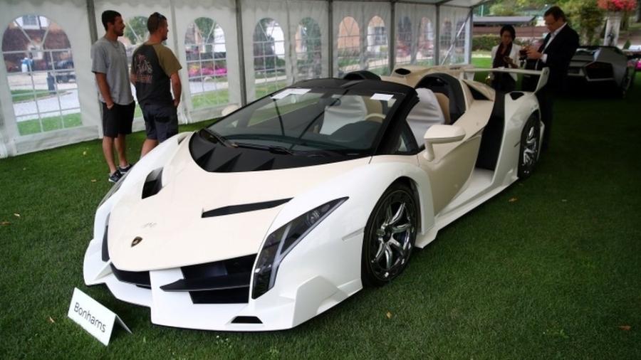 Em meio à coleção de carros de luxo de Teodorín, havia um Lamborghini Veneno Roadster de 2014 - Reuters