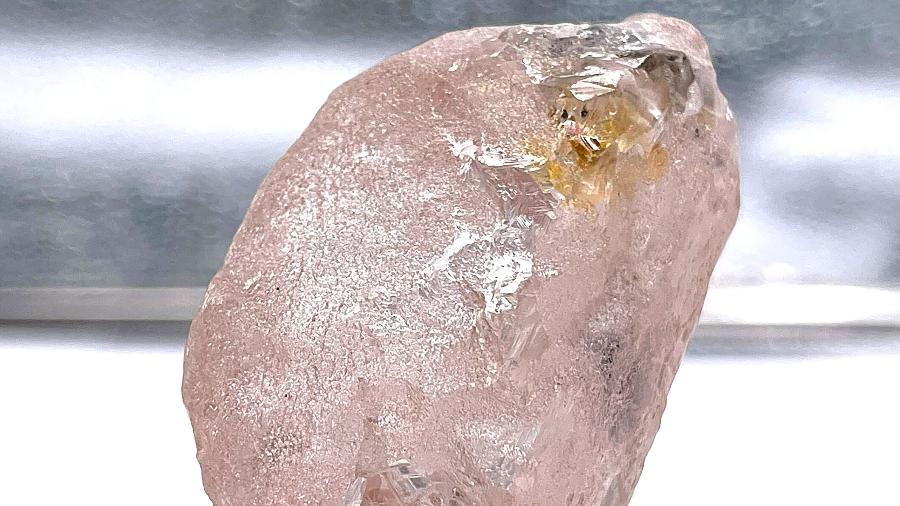 Diamante rosa foi encontrado dentro da mina de Lulu, em Angola - AFP PHOTO / LUCAPA DIAMOND COMPANY LIMITED