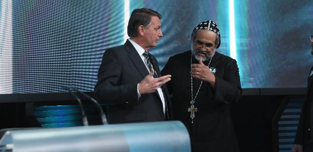 'Acho que o Padre foi muito bem', diz Bolsonaro sobre Kelmon no debate