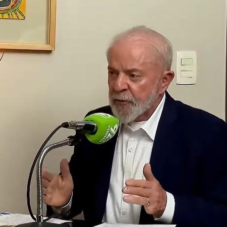 O presidente Lula (PT) dá entrevista à rádio Verdinha, no Ceará