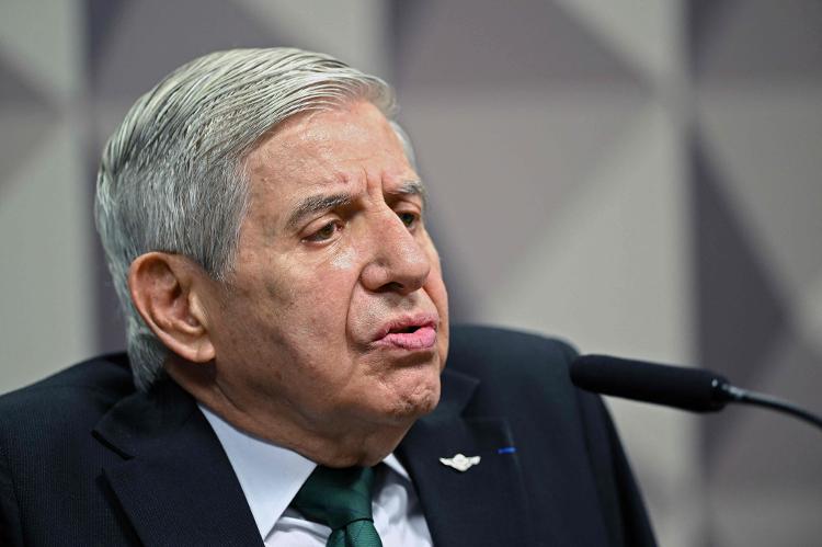 Augusto Heleno, ex-ministro do Gabinete de Segurança Institucional, durante depoimento à CPI do 8 de Janeiro Augusto Heleno, ex-ministro do Gabinete de Segurança Institucional, durante depoimento à CPI do 8 de Janeiro