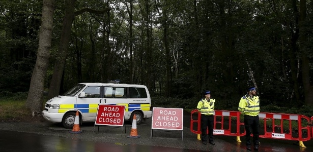 Polícia isola área em que caiu um avião durante exibição aérea  - Andrew Yates/Reuters