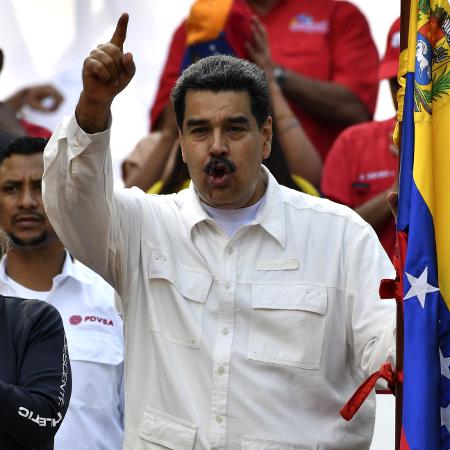 9.mar.2019 - O presidente da Venezuela, Nicolás Maduro, discursa a apoiadores em dia marcado por protestos contra e a favor do seu governo, em Caracas - Yuri Cortez/AFP