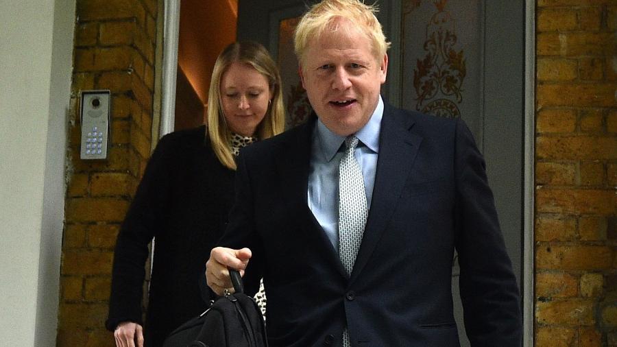 13.jun.2019 - Conservador Boris Johnson saindo de sua casa em Londres - Glyn Kirk/AFP