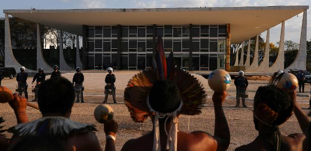 Bolsonaro amea&ccedil;a STF contra direitos de povos ind&iacute;genas &agrave;s suas terras -  28/08/2021 - UOL Not&iacute;cias