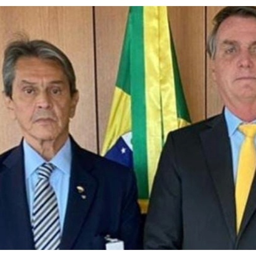 Bolsonaro tenta se afastar de Roberto Jefferson : r/brasil