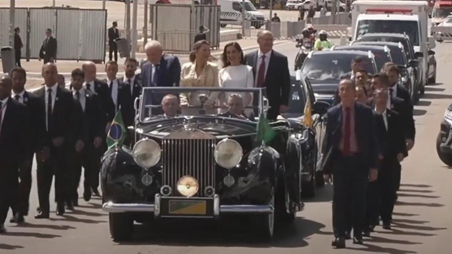 Lula, Janja, Alckmin e Lu Alckmin no Rolls Royce em direção ao Congresso Nacional - Reprodução