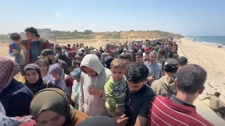 População de Gaza sofre com ataques israelenses em meio à guerra contra o Hamas População de Gaza sofre com ataques israelenses em meio à guerra contra o Hamas