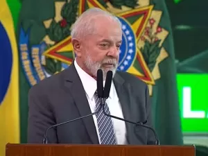 Lula muda o alvo, troca Bolsonaro pelos juros