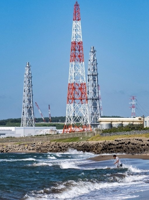 Japão volta a operar maior usina nuclear no mundo