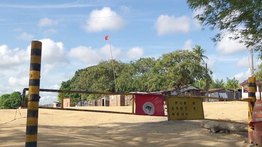 Acampamento do MST em Alhandra, na região metropolitana de João Pessoa, onde sem-terra foram mortos - Reprodução/TV Cabo Branco