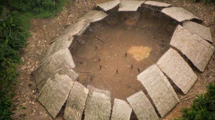 Malocas de índios isolados no território yanomami estão a 17 km de focos de garimpo, segundo a Funai - Funai - Funai