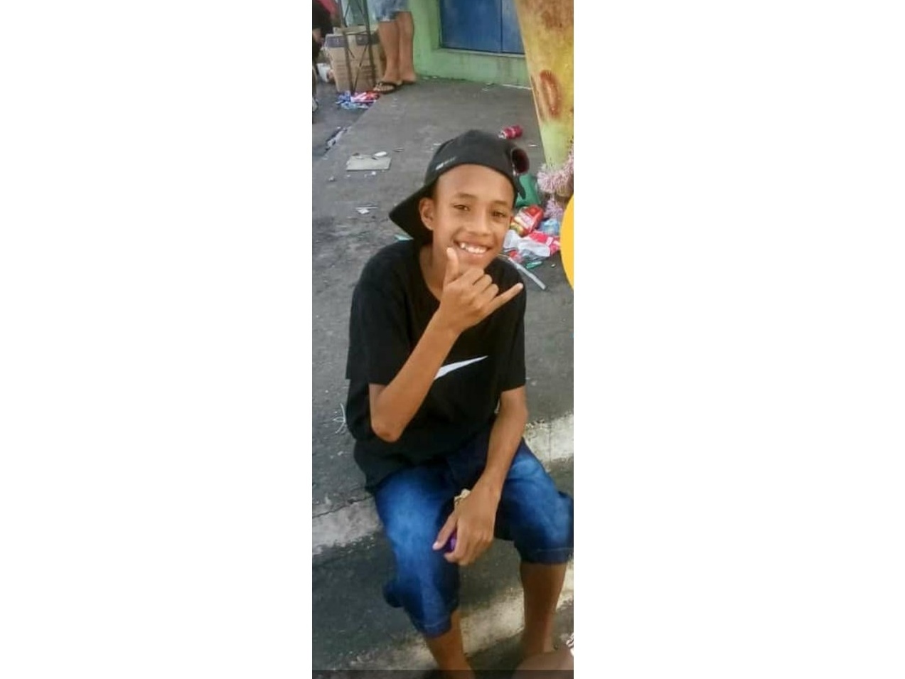 Tiros matam 1 pessoa durante reconstituição da morte do menino Ray