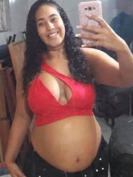 Thaysa Campos dos Santos, 23, estava grávida de oito meses - Arquivo Pessoal