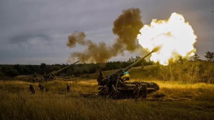 Both Russian and Ukrainian armies will focus on artillery strikes - Getty Images - Getty Images