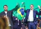 Tarcísio diz que aconselhou Flávio Bolsonaro a não sair do Brasil