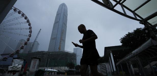 Tufão Noul tira 715 mil de casa e cancela 350 voos no sul da China