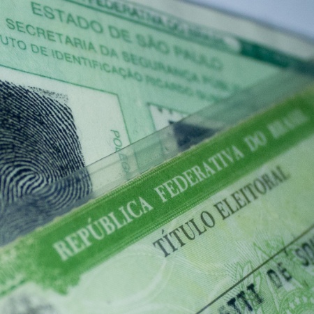 O Documento Nacional de Identidade poderá ser usado para substituir a apresentação do título de eleitor - 