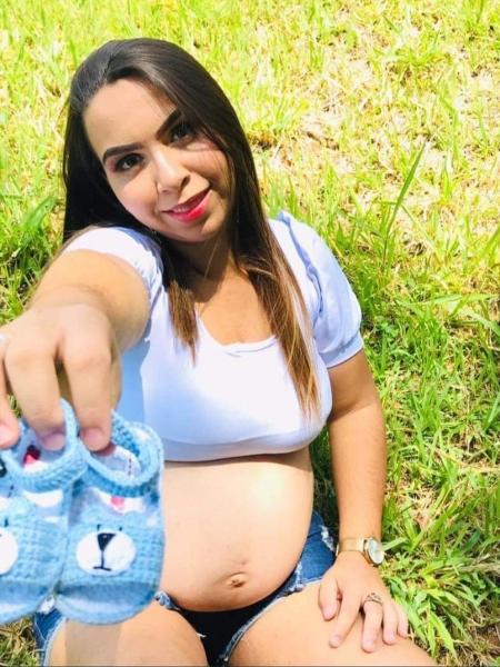 Tauane Cristina Maciel aguardava a chegada do filho ansiosamente  - Divulgação/Facebook
